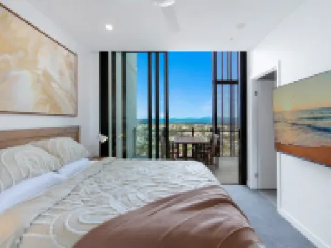 Skyline Showdown - Views, Games & Vibes Hotels in Southport