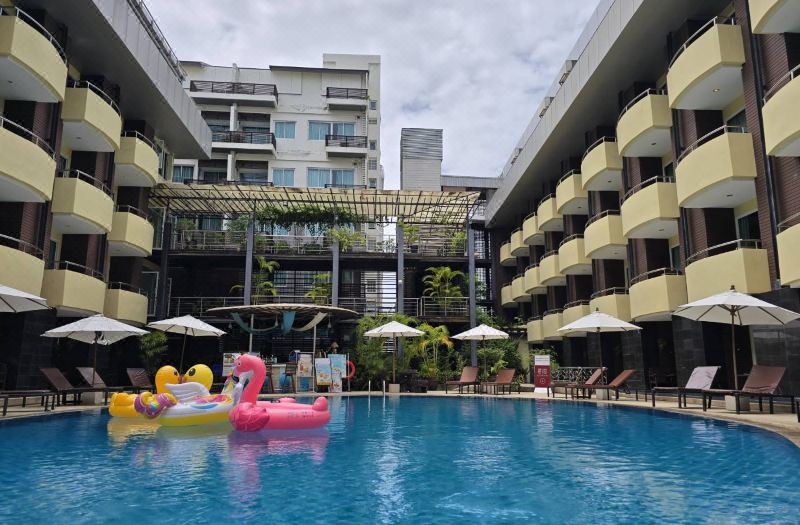 Baron Beach Hotel