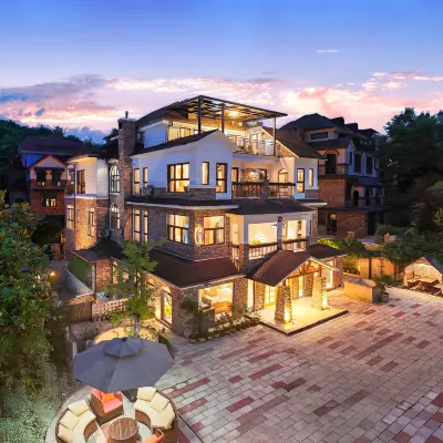 Chongqing Fairy Maiden Mountain Peach Blossom Land B&B Hotels near Three Natural Bridges