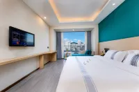 Rujia Tongbai Yun Hotel (Zunyi Medical College Victoria Shop)
