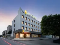 スーパー 8 プレミアムホテル（温州竜湾吾悦広場） 温州文化商品市场-C棟周辺のホテル
