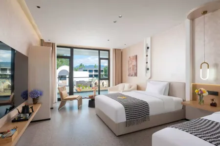 Jiyu Boutique Stay (Nalati Scenic Area) Отели рядом с достопримечательностью «Nalati Raspberry Town»