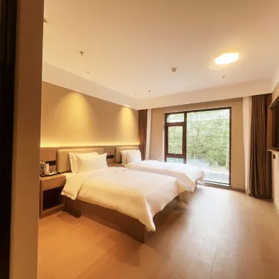 Jingdian Hotel (Beijing Jingsong Subway Station Branch) Hotels near Jingsong Station