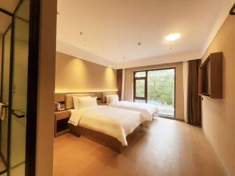 Jingdian Hotel (Beijing Jingsong Subway Station Branch)