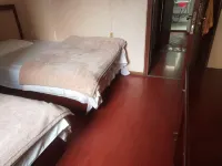 Yanting Xingtai Business Hotel