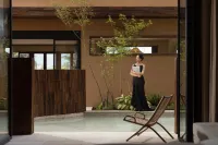 山眷雲·日照金山·田也咖啡·雪山全幅畫景飯店 麗江住宿飯店