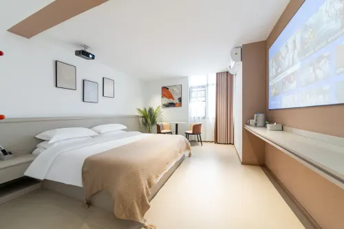 Wan Feng Xiao Zhu Homestay (Taoxichuan Creative Plaza)