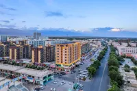 Moran Hotel(Hejing  County)