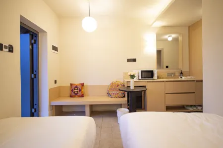 ZARAT · Mountain Cloud Designer Boutique Homestay (Kanas Old Village Branch) Отели рядом с достопримечательностью «Xinjiang Kanas National Geopark»