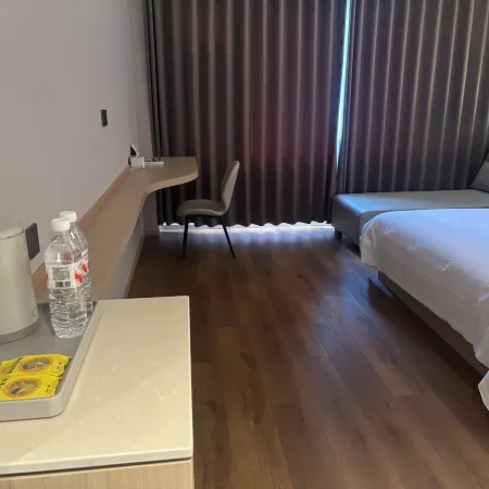 South Taihang Bencao Cultural Park Hotel