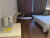 Nantaihang Herbal Cultural Park Hotel Hotels in Zezhou