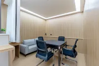 Yunting Yijing Holiday Hotel