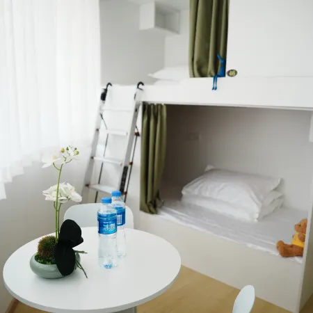 Liangyan • Peninsula High-altitude River-view Hostel Homestay (Jiefangbei Area Hong Ya Dong)