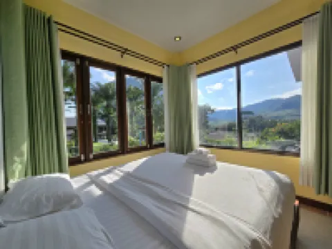 Krabi Green Hill Pool Villas