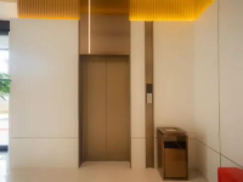 Qianyue Elegant Residence | AWAKENING · ETHEREA Zero Pressure Design Hotel (Baofeng Railway Station) Hotels in Baofeng