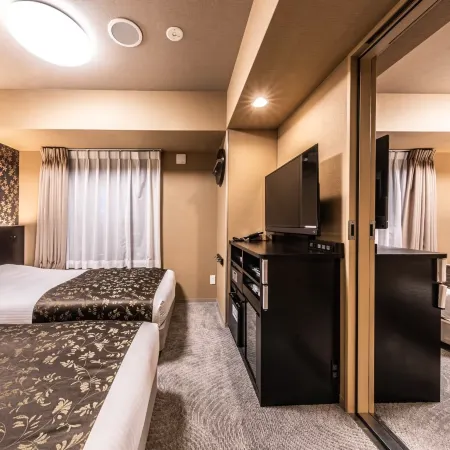 APA Hotel Shin Osaka Eki Tower Отели рядом с достопримечательностью «Компания Nissin Food Products Co., Ltd.»