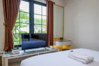 Urbanview Kencana Residence near Pakuwon Mall Surabaya Hotels in Sambikerep