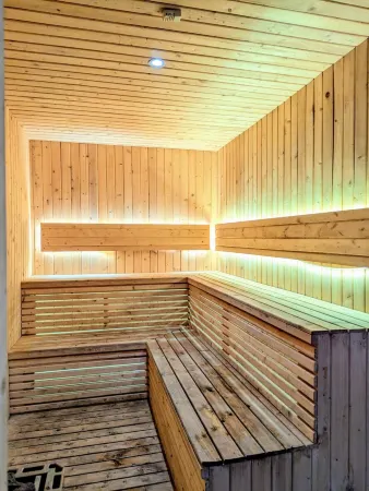 Maxone Dumai - Riau Отели в г. Думай