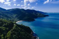 Shenzhen Akarna La Yinshu Luxury Hotel 東江縦隊司令部跡地周辺のホテル