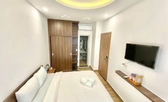 May House Grandworld on the beach