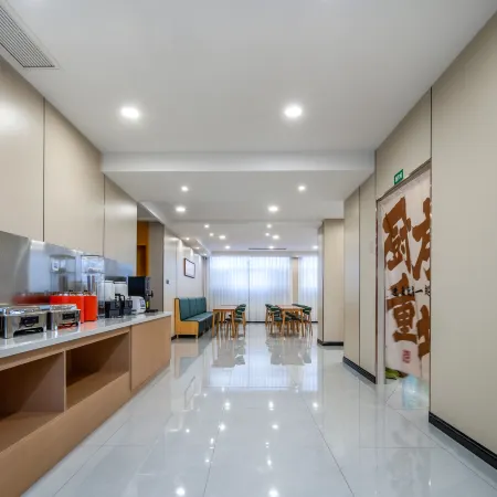 Yayue Hotel (Sunshine Huafu Branch, Guannan Diguigang)