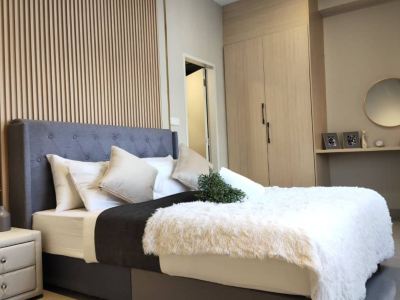168 Park Residence by Homebrickz