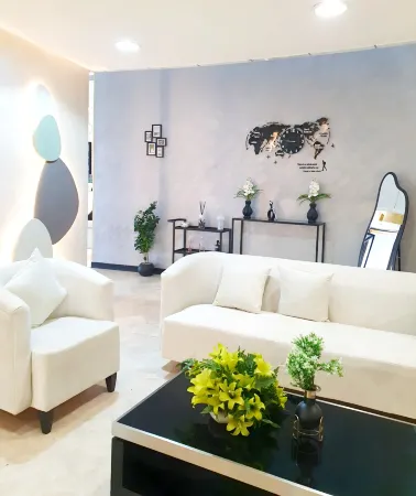 Bloom Hotel Отели в г. Bneid Al Qar