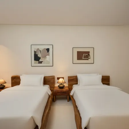 Floral Hotel · Chanahuage Hotel (Xinyang)