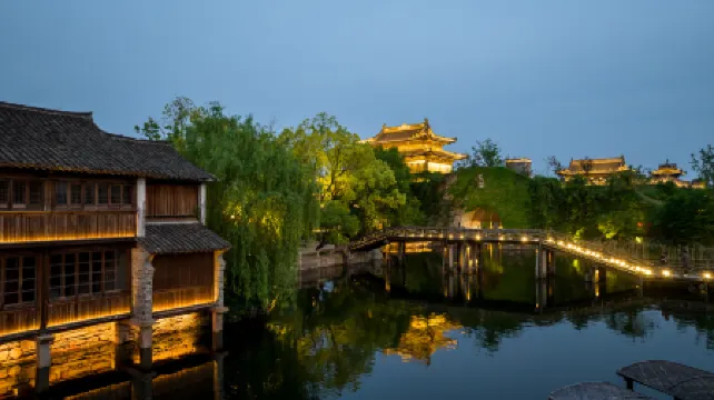 Yanguan Chaoyuezhicheng Shuiyin Homestay