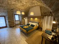 Les Caselles - Gîte, Table et Chambres d'hôtes
