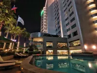 Evergreen Laurel Hotel (Taichung) - Rooftop Pools
