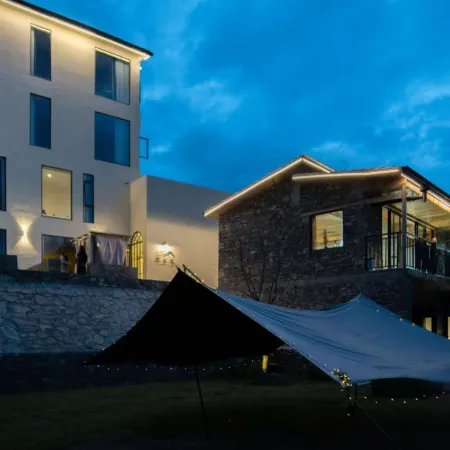 Endless Summer · Cloud Private Hot Spring Homestay(Siguniang Mountain)