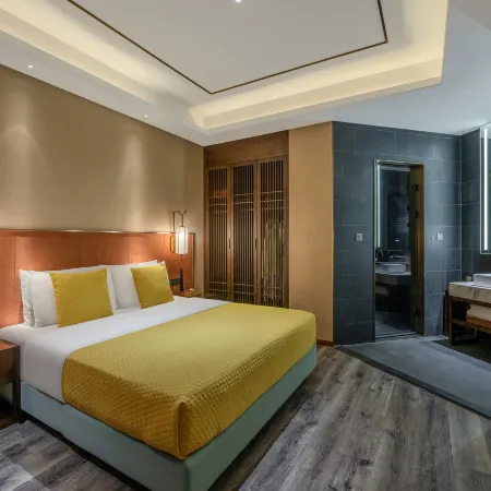 Kaifeng Millennium City Park Gulou Public Square | Yuhefu Classical Garden Resort Hotel