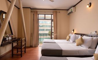 Oak Ray Colombo City Hotel