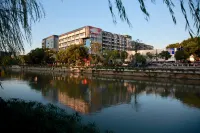 Hongfeng Hotel (Fuzhou Railway Station East Gate Subway Station)