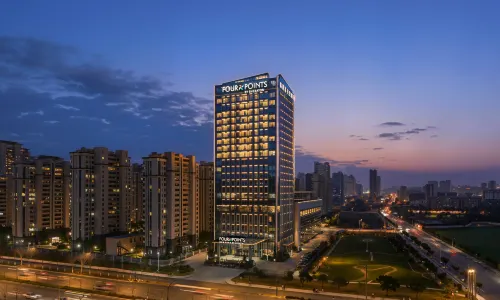 FOUR POINTS BY SHERATON QIRUI HOTEL