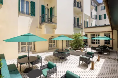 Anglo American Hotel Florence, Curio Collection by Hilton Hotels in Porta al Prato