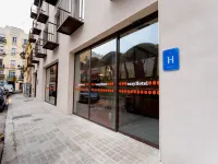 easyHotel Valencia Ciutat Vella Hotels near Campanar