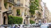 Fabulous property near Panthéon with lift