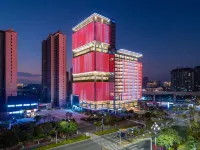 Howard Johnson Hotel (Maritime Silk Road Art Park) Hotels near All Love Park Ocean Kingdom