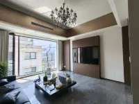 Jingyunli Half-mountain Villa