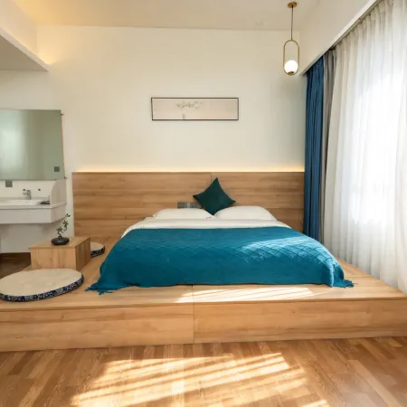 Mile Xitinglangyuan Homestay (Honghe Water Town Jinxiu Flower Street)