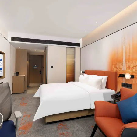 Hampton by Hilton Guangzhou Changlong Wanbo Centre Отели рядом с достопримечательностью «Chimelong International Circus»