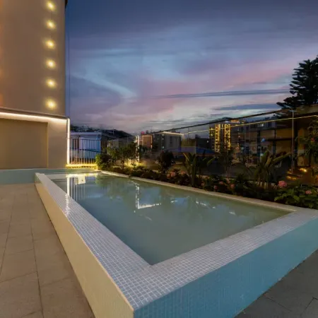 Bo'erman Hot Spring Hotel (Kunming Railway Station Shuangqiao Night Market Branch） Отели в г. Куньмин