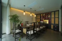 Lugu Lake Qingchen International Lake View Resort Manor (Daluoshui Pier Branch) - Gym
