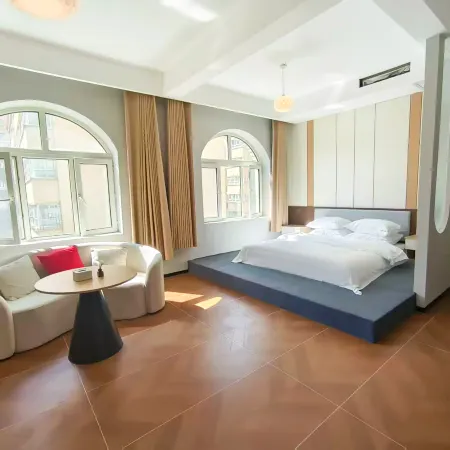 Weijunkai · Grace Haven | Fangfei Yingke Homestay (Liuxing Street)