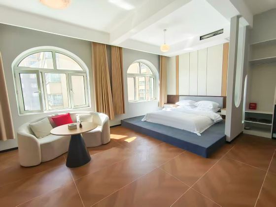 Weijunkai · Grace Haven | Fangfei Yingke Homestay (Liuxing Street)