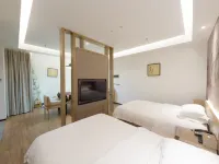 Jurong Maoshan Scenic Area Shangqing Lake Holiday Hotel