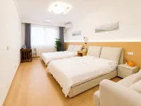 Cloud & Mountain Lodge · Retreat & Cinema Homestay (Carp Stream Scenic Area Branch)