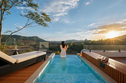 Zhuoshe Jurassic Secret Hotel
